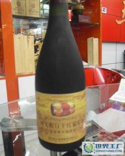 威龍假日干紅葡萄酒 蛇龍珠21年老樹齡的品質(zhì)與風味探析